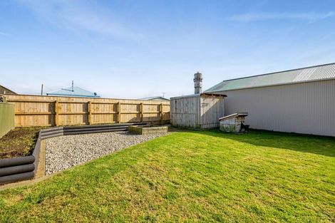 Photo of property in 35 Collins Street, Hawera, 4610