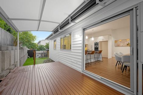 Photo of property in 9 Platinum Rise, Ranui, Auckland, 0612