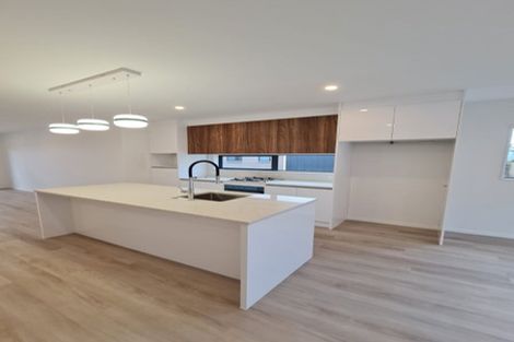 Photo of property in 14a Kotahitanga Street, Papakura, 2110