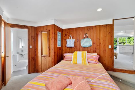 Photo of property in 27 Cotterell Street, Leigh, 0985