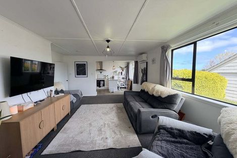 Photo of property in 21 Burgess Street, Green Island, Dunedin, 9018