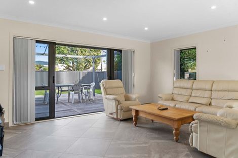 Photo of property in 136 Cameron Road, Te Puke, 3119