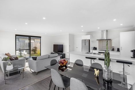 Photo of property in 15 Eric Melrose Lane, Halswell, Christchurch, 8025