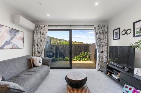 Photo of property in 14 Ara Toutouwai, Karori, Wellington, 6012