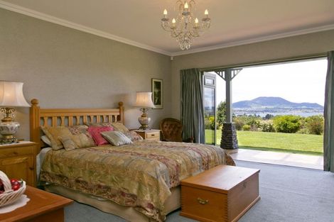 Photo of property in 35 Te Moenga Park, Acacia Bay, Taupo, 3330