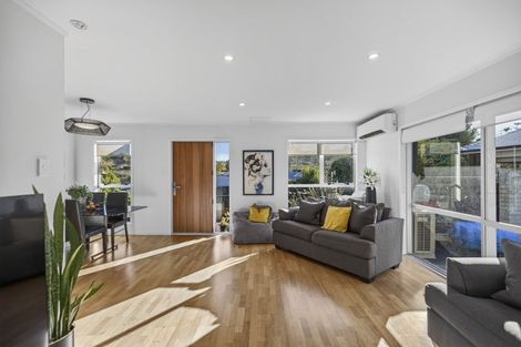 Photo of property in 21 Heaphy Street, Westown, New Plymouth, 4310