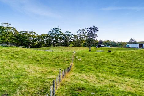 Photo of property in 563 Mangorei Road, Mangorei, New Plymouth, 4371