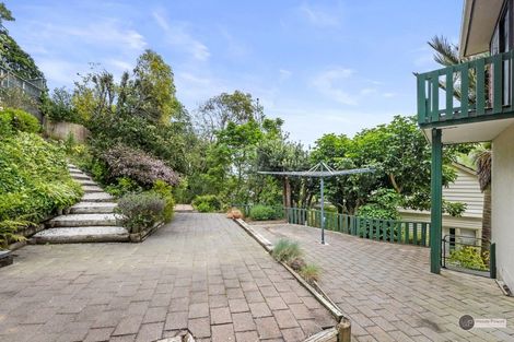 Photo of property in 18 Woodvale Grove, Fairfield, Lower Hutt, 5011