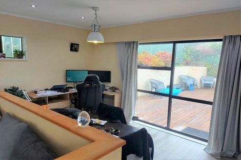 Photo of property in 1/54 Rajkot Terrace, Broadmeadows, Wellington, 6035