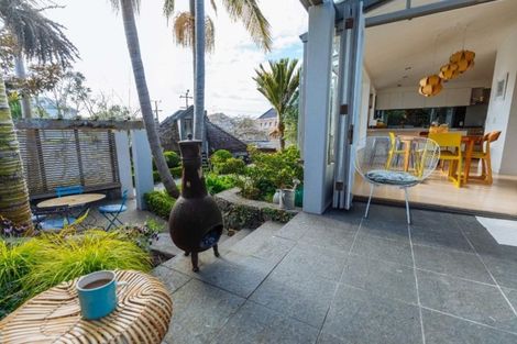 Photo of property in 26 Church Street, Devonport, Auckland, 0624