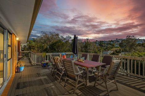 Photo of property in 54 Saddleback Rise, Murrays Bay, Auckland, 0630