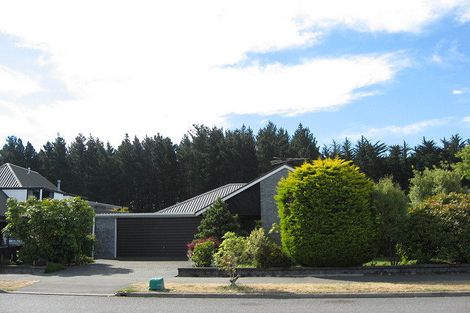Photo of property in 141 Royal Park Drive, Parklands, Christchurch, 8083