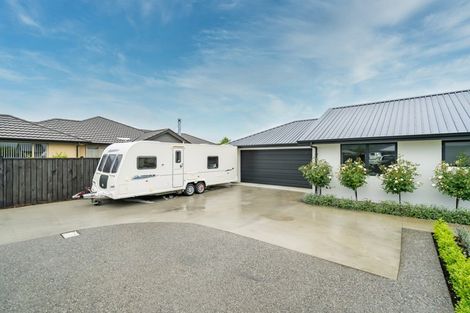 Photo of property in 13 Smiley Place, Mosgiel, 9024