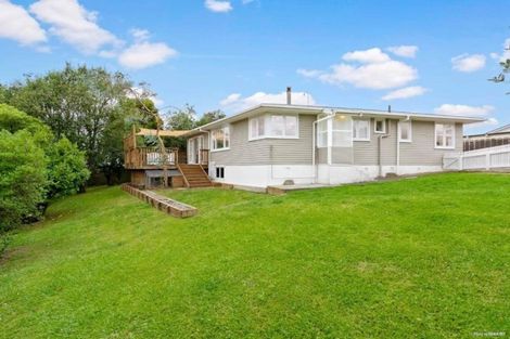 Photo of property in 22 Trojan Crescent, New Lynn, Auckland, 0600