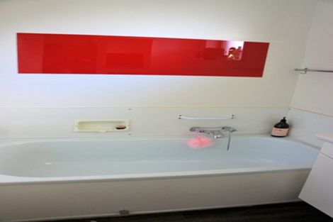 Photo of property in 2/4 Roker Street, Somerfield, Christchurch, 8024