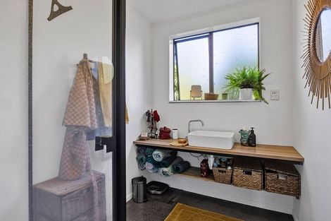 Photo of property in 23 Prudence Place, Oakura, 4314