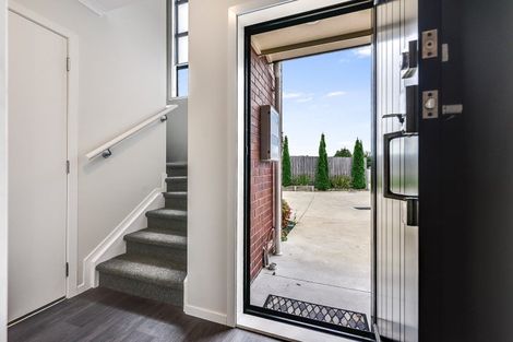 Photo of property in 2/19 Albert Street, Hamilton East, Hamilton, 3216