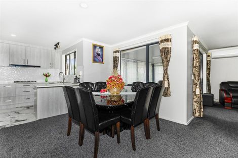 Photo of property in 46 Robin Brooke Drive, Flat Bush, Auckland, 2019