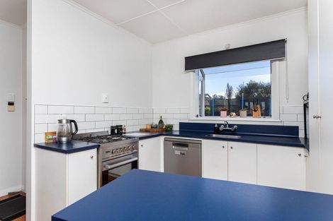 Photo of property in 35 Guy Street, Dannevirke, 4930