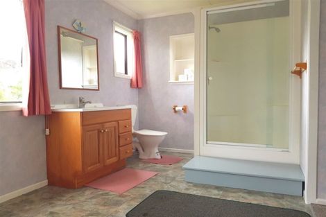 Photo of property in 25 Kowhai Street, Kaka Point, Balclutha, 9271