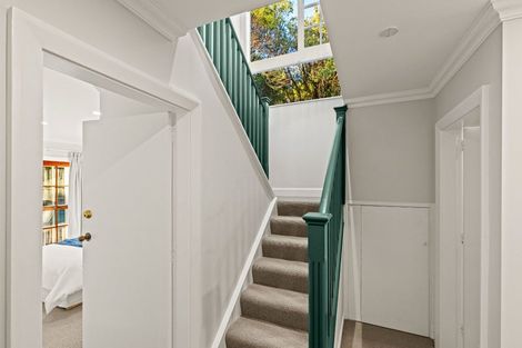 Photo of property in 77 Valley Road, Cashmere, Christchurch, 8022