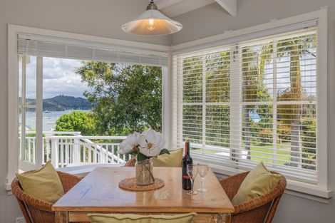 Photo of property in 15 Deeming Road, Okiato, Russell, 0272