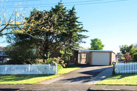 Photo of property in 25a Rodney Street, Howick, Auckland, 2014