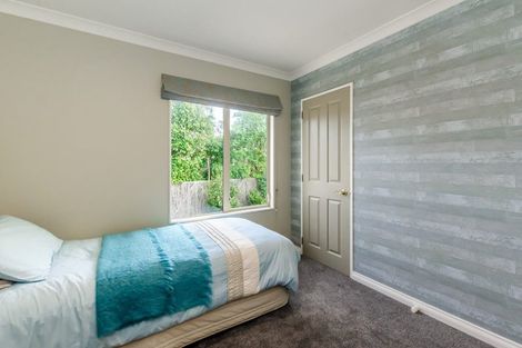 Photo of property in 80 Guildford Drive, Paraparaumu, 5032