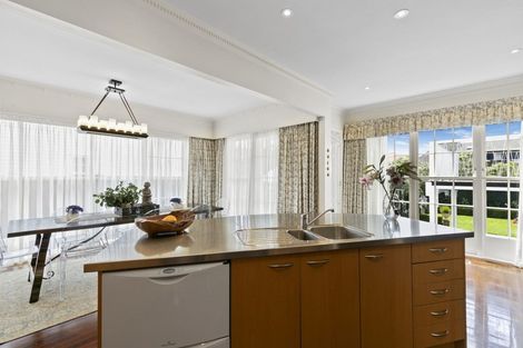 Photo of property in 46 Wai-iti Crescent, Woburn, Lower Hutt, 5010