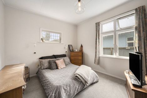 Photo of property in 5 Te Mome Road, Alicetown, Lower Hutt, 5010