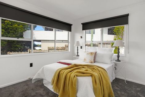 Photo of property in 52 Bay Street, Red Beach, 0932