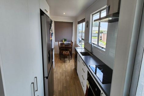 Photo of property in 37 Sunnyvale Street, Bell Block, New Plymouth, 4312