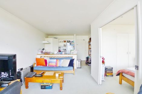 Photo of property in 6/372 Rosedale Road, Rosedale, Auckland, 0632