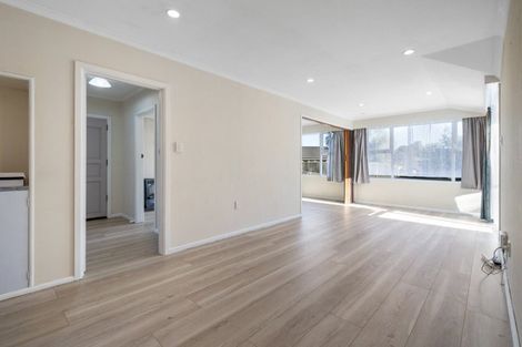 Photo of property in 43 Sheffield Street, Awapuni, Palmerston North, 4412