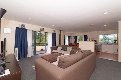 Photo of property in 27 Milan Drive, Glen Eden, Auckland, 0602