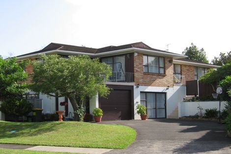 Photo of property in 21 Luton Avenue, Sunnyhills, Auckland, 2010