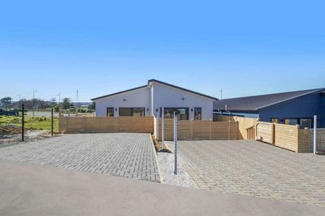 Photo of property in 45 Tributary Parade, Karaka, Papakura, 2113