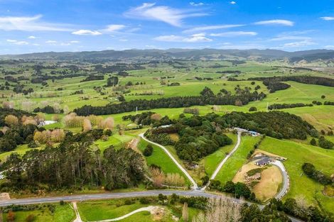 Photo of property in 5352 Kaipara Coast Highway, Wellsford, 0972