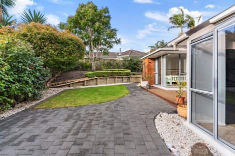 Photo of property in 32 Currell Way, Somerville, Auckland, 2014