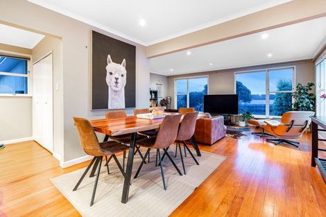 Photo of property in 7 Motukaraka Point, Pauatahanui, Porirua, 5381