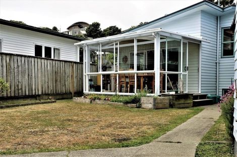 Photo of property in 22 Quebec Street, Kingston, Wellington, 6021