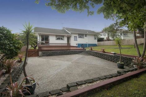 Photo of property in 8 Butterworth Drive, Glendene, Auckland, 0602