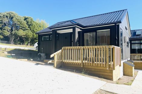 Photo of property in 64 Wilson Road, Dairy Flat, Albany, 0792