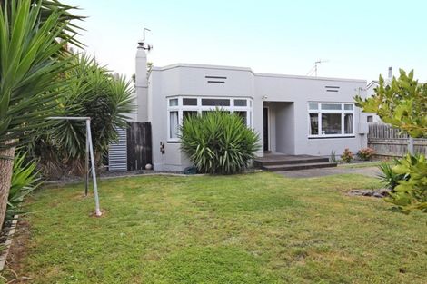 Photo of property in 100 Barden Street, Mayfair, Hastings, 4122