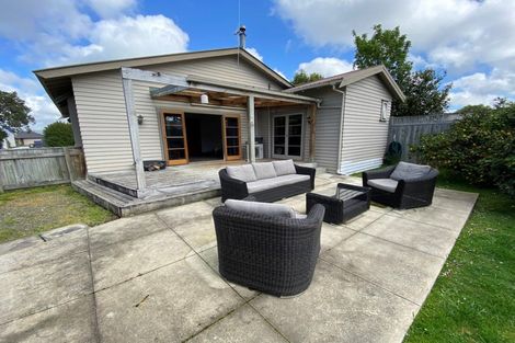 Photo of property in 21 Knowles Street, Terrace End, Palmerston North, 4410