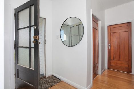 Photo of property in 5 Bell Street, Marton, 4710