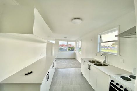 Photo of property in 32 Cape Road, Mangere, Auckland, 2022