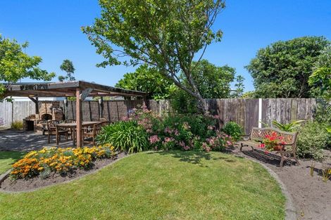 Photo of property in 15 Fishermans Drive, Coastlands, Whakatane, 3120