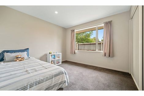 Photo of property in 402a Yaldhurst Road, Russley, Christchurch, 8042