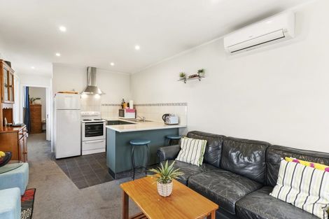 Photo of property in 97 The Parade, Island Bay, Wellington, 6023